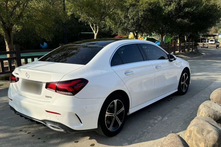 Used Mercedes-Benz A-Class 2022 Second Facelift A 200 L Sport Sedan Fashion Version
