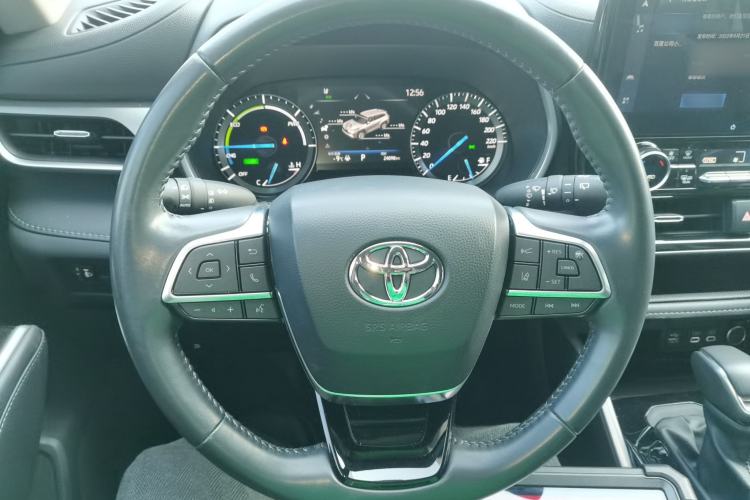 Used Toyota Highlander 2023 2.5L Smart Electric Hybrid Dual-Motor All-Wheel-Drive Luxury 7-Seater
