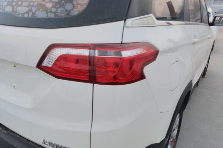 Used Wuling Hongguang S3 2018 1.5L Manual Comfort Model China V Standard