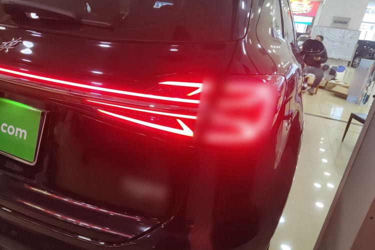 Used Hongqi HS5 2023 2.0T Four-Wheel Drive Flagship Pro Edition
