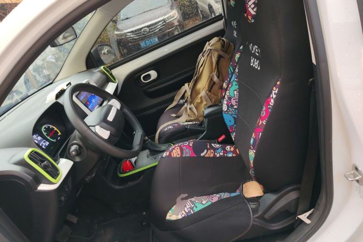 Used Roewe Clever 2021 302 km New Four-Seater Super-Efficient Version
