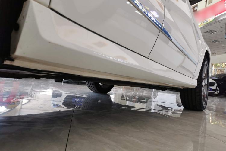 Used Mercedes-Benz GLK-Class 2013 GLK 300 4MATIC Dynamic Sunroof Model
