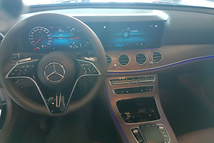 Used Mercedes-Benz E-Class 2021 Restyled E 300 L Luxury Edition
