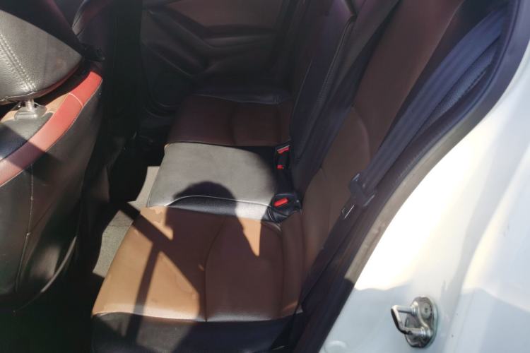 Used Mazda Mazda 3 Axela 2016 Sedan 1.5L Automatic Comfort Model
