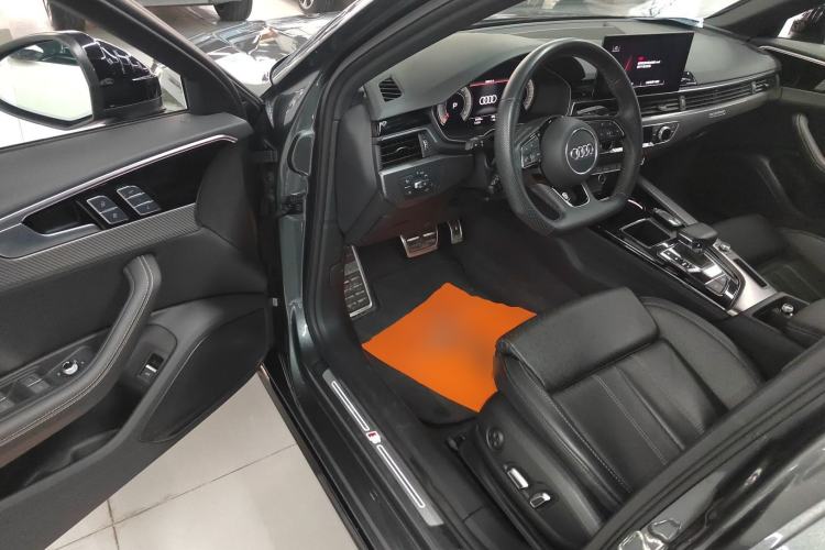 Used Audi A4L 2024 40 TFSI quattro RS Performance Package
