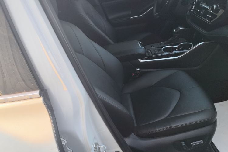 Used Toyota Highlander 2022 Dual-Engine 2.5L Four-Wheel Drive Prestige Version 7 Seats