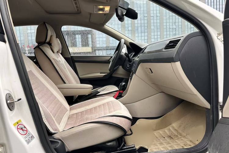 Used Volkswagen Santana 2015 1.6L Automatic Comfort Edition
