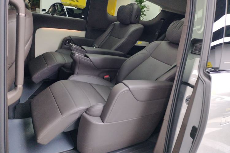 Used Li Auto MEGA 2024 Ultra Model