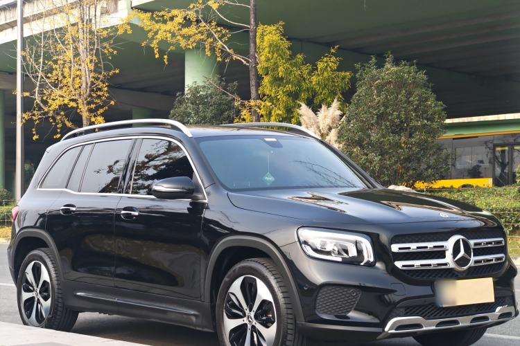 Used Mercedes-Benz GLB 2022 Updated GLB 200 Fashion Edition
