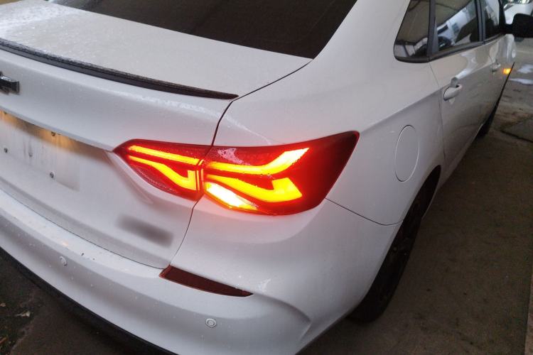 Used Chevrolet Monza 2020 Light Hybrid Redline 320T Dual-Clutch Joyful Edition