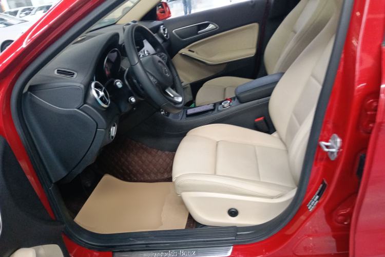 Used Mercedes-Benz GLA 2016 GLA 200 Fashion Model