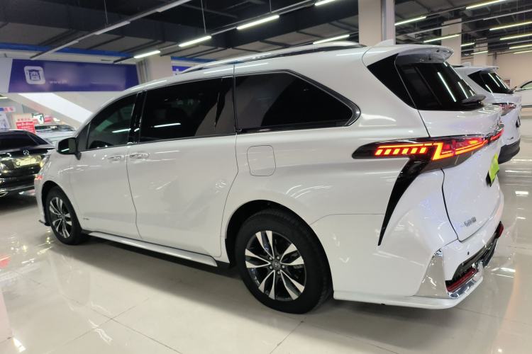 Used Toyota Granvia 2024 2.5L Hybrid Prestige PLUS Four-Wheel Drive Version