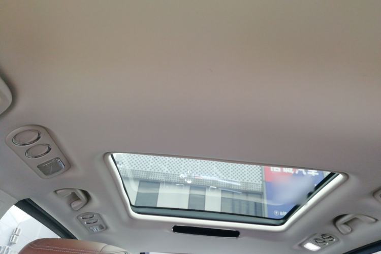 Used Honda Elysion 2019 2.0L Hybrid Supreme Edition
