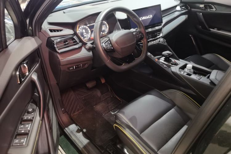 Used Lynk & Co 06 EM-P 2023 1.5T Remix PHEV Hero
