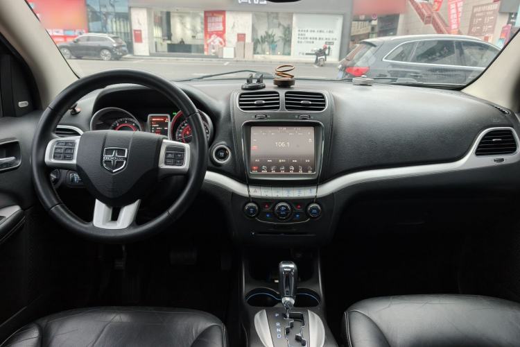 Used Dodge Journey 2015 2.0TD Four-Wheel Drive Luxury Edition