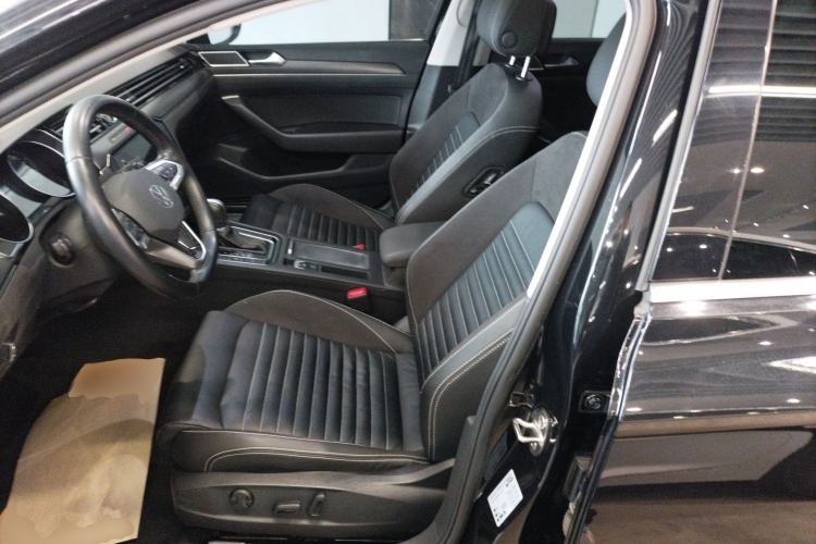 Used Volkswagen Magotan 2020 330TSI DSG Leading Model
