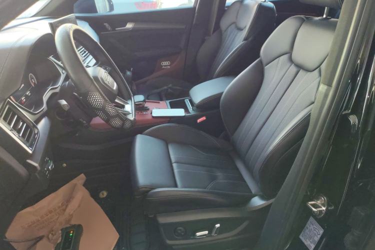 Used Audi Q5L 2025 40 TFSI Luxury Dynamic Edition
