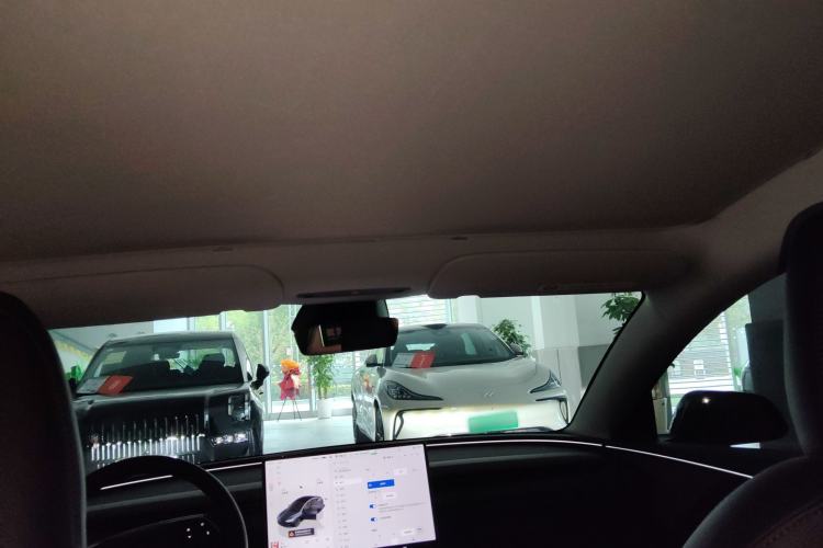 Used Tesla Model 3 2025 Rear-Wheel-Drive Version
