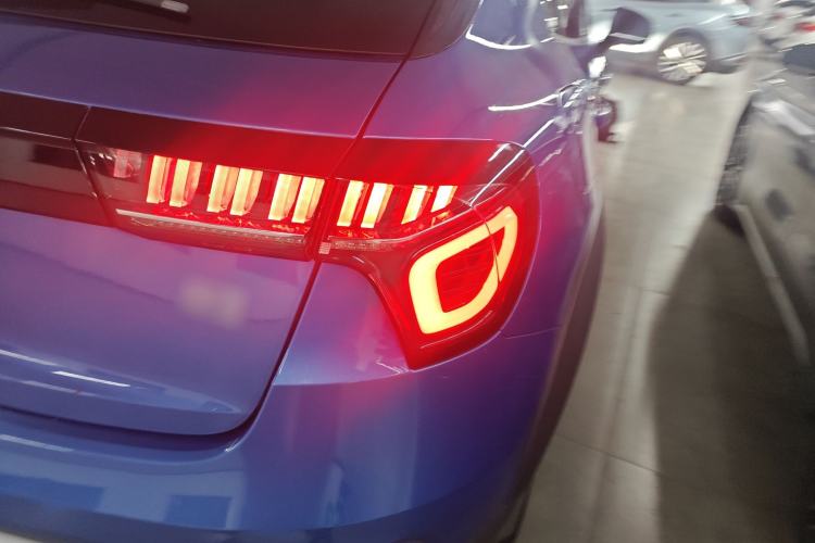 Used Lynk & Co 02 2019 1.5T DCT Two-Wheel Drive Pro Edition China VI Standard
