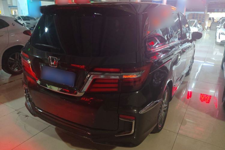 Used Honda Elysion 2019 2.0L Hybrid Luxury Edition
