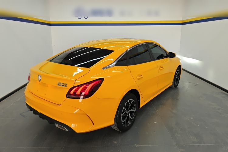 Used MG 5 2021 180 DVVT CVT Youth Luxury Edition
