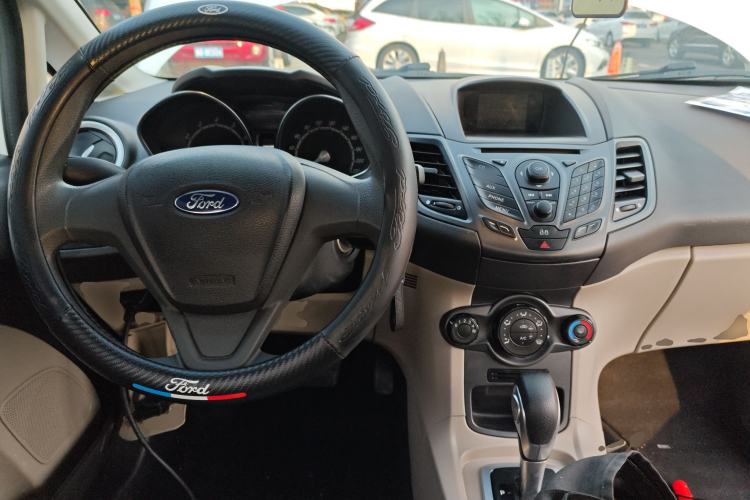 Used Ford Fiesta 2013 Sedan 1.5L Automatic Fashion Edition