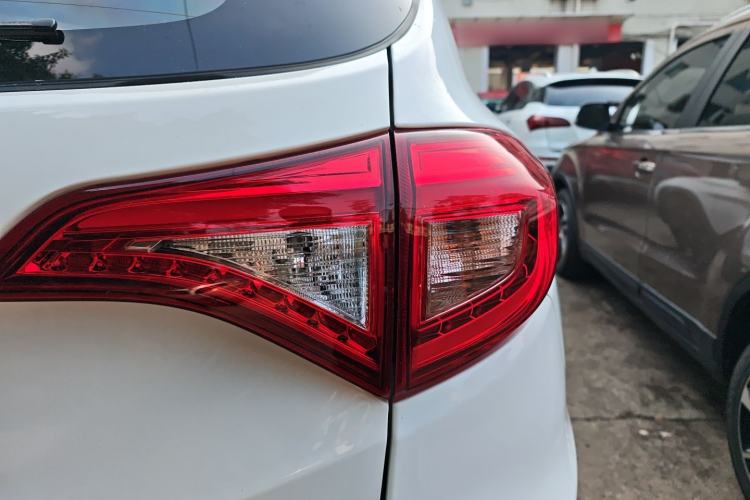 Used BYD Song New Energy 2017 Song DM 1.5TID All-Wheel Drive Luxury Model
