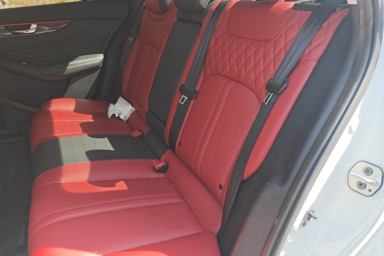 Used Dongfeng Aeolus Yixuan MAX 2021 1.5T Ultra-Stylish Trendsetter Edition
