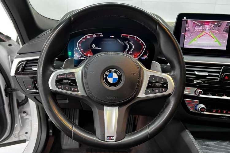 Used BMW 5 Series 2021 Facelifted 530Li xDrive M Sport Package
