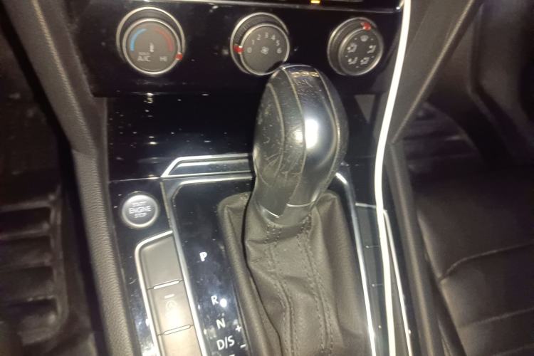 Used Volkswagen Magotan 2019 330TSI DSG Leading Model China VI Standard