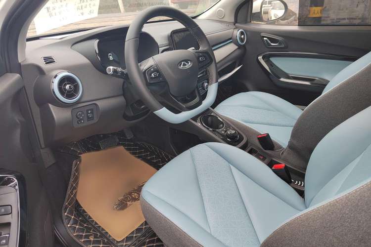 Used Chery Little Ant 2022 Sweet Pink Edition Half-Sugar Version Lithium Iron Phosphate 29.2 kWh 30 kW 301 km
