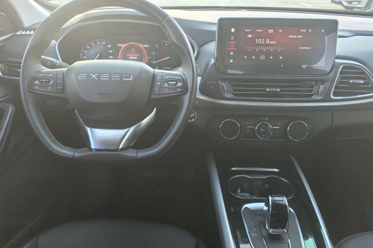 Used  Lingyun 2019 1.6T Two-Wheel-Drive Platinum Edition
