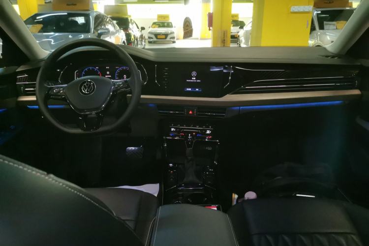 Used Volkswagen Passat 2021 330TSI Luxury Edition
