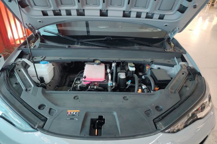 Used  E5 2024 440km Launch Edition
