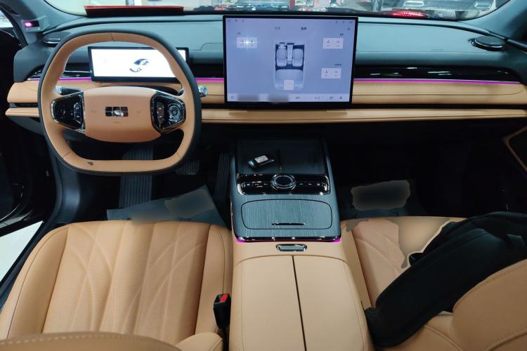 Used  Galaxy 8 2025 130km EM-i Prestige Edition
