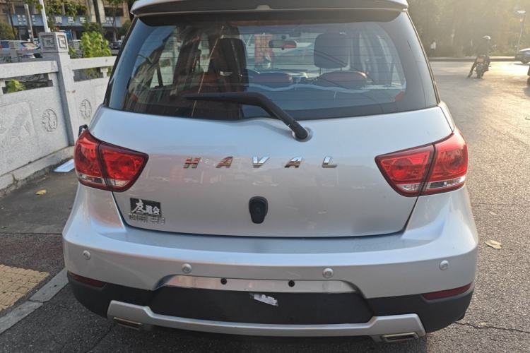 Used Haval H1 2016 Red-Label 1.5L AMT Luxury Model
