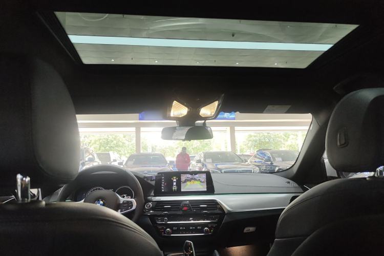 Used BMW 5 Series 2018 525i M Sport Package
