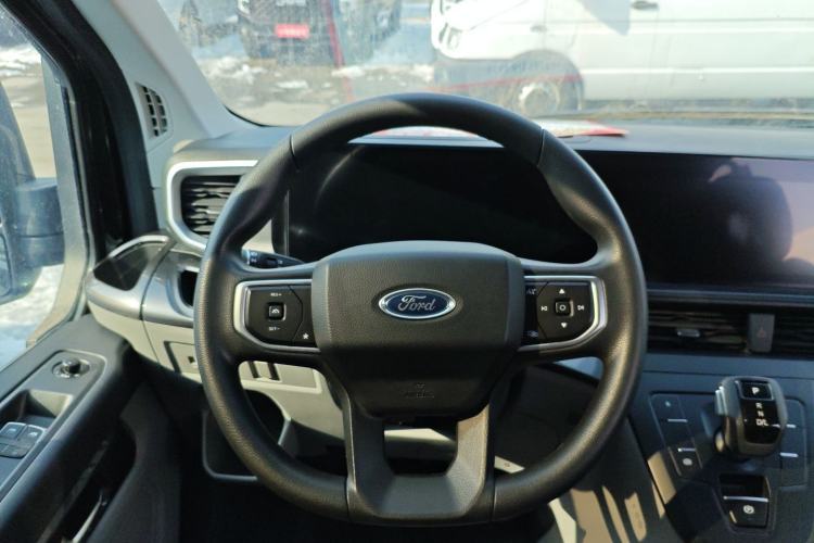 Used Ford Transit T8 2024 T8 2.3T Diesel Automatic Mid-axle Mid-roof 6-Seater Multi-function Version 2/2/2