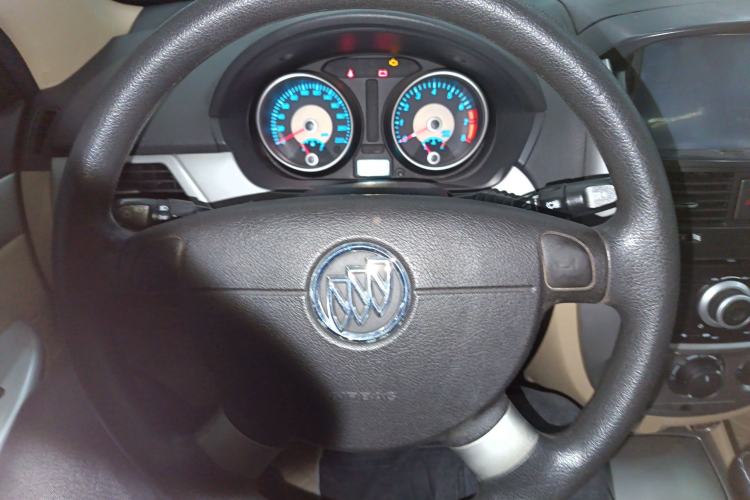 Used Buick Excelle 2013 1.5L Automatic Classic Model
