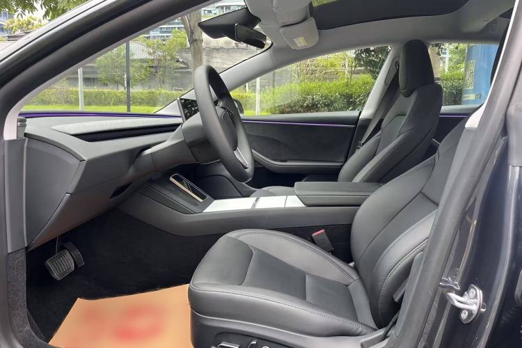 Used Tesla Model 3 2023 Long-Range All-Wheel-Drive Version
