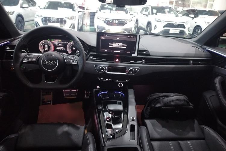 Used Audi A4L 2024 40 TFSI Luxury Dynamic Edition
