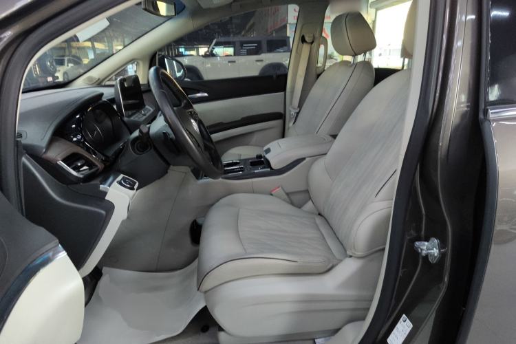 Used Buick GL8 2023 Land Executive Class 652T Luxury Model
