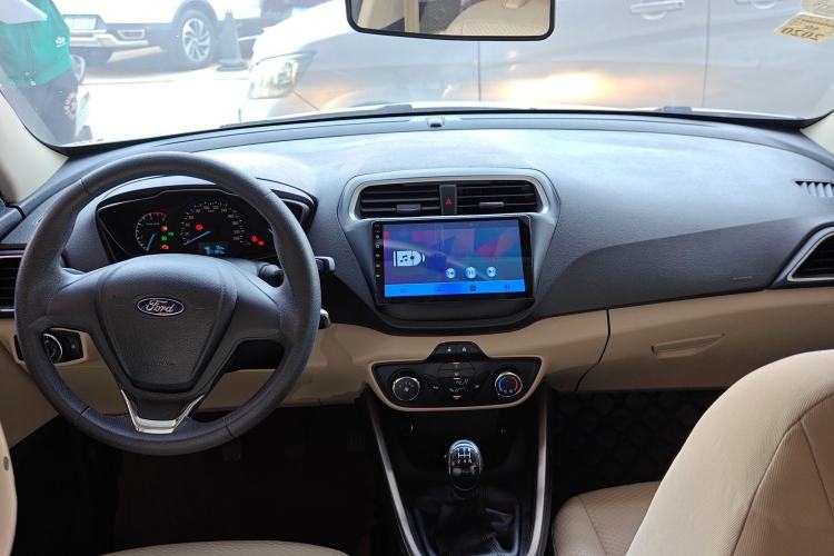 Used Ford Escort 2015 1.5L Manual Comfort Model
