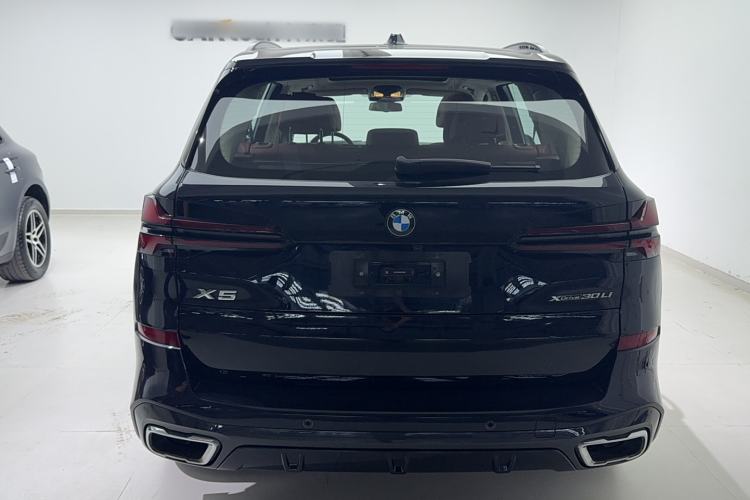 Used BMW X5 2023 xDrive 30Li Luxury M Sport Night Edition Package
