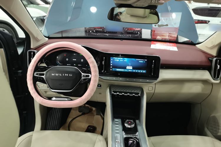 Used Wuling Xingyun 2023 2.0L DHT Flagship Edition
