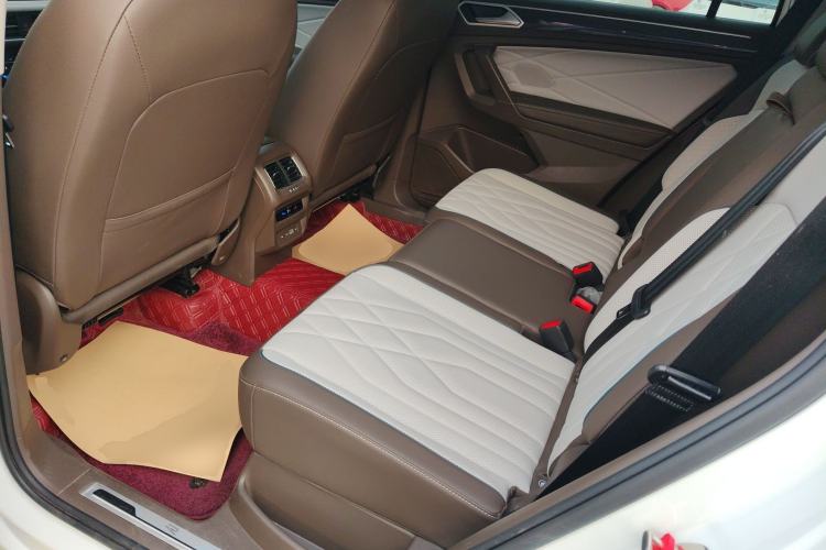 Used Volkswagen Tiguan L 2023 330TSI Automatic Two-Wheel Drive R-Line Enjoyment Edition