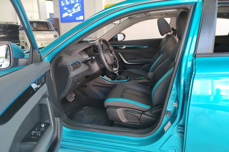 Used Dongfeng Aeolus Yixuan 2020 230T Automatic Dazzle Track Edition
