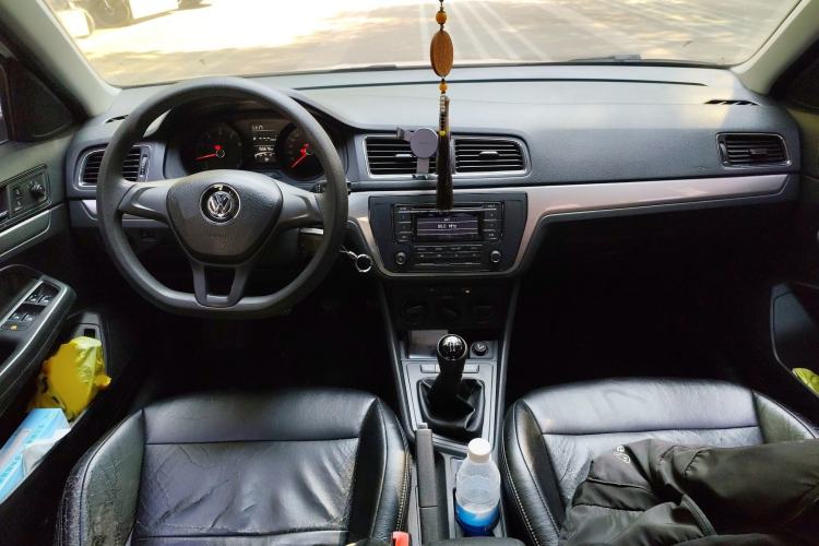 Used Volkswagen Lavida 2015 1.6L Manual Fashion Edition
