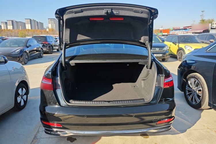 Used Audi A6L 2024 45 TFSI Prestige Elegant Edition
