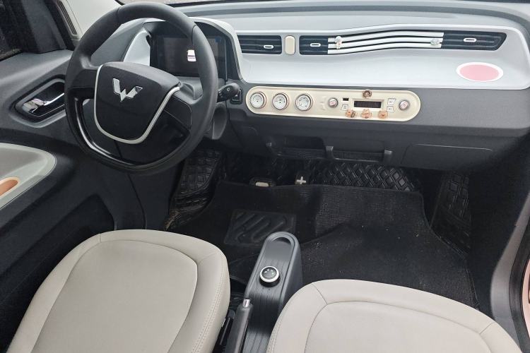 Used Wuling Hongguang MINIEV 2022 Macaron Colorful Edition Lithium-Ion Battery
